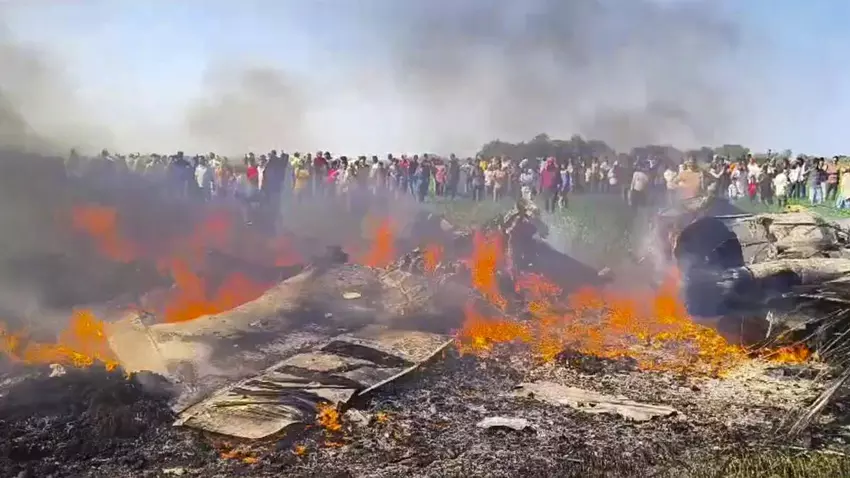 Myśliwiec Mirage-2000 rozbija się w Indiach, piloci przeżywają