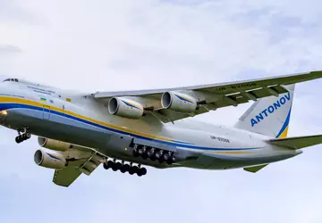 Ukraiński An-124 „Rusłan” dostarczył do Nowej ...