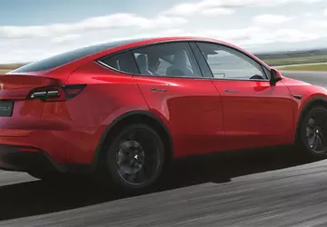 Tesla przygotowuje siedmiomiejscowy Model Y dla ...