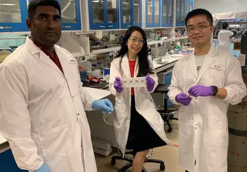 Odkryto elastyczną baterię ładowaną przez pot