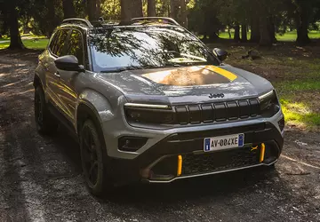 Jeep Avenger rozszedł się w 200-tysięcznym ...