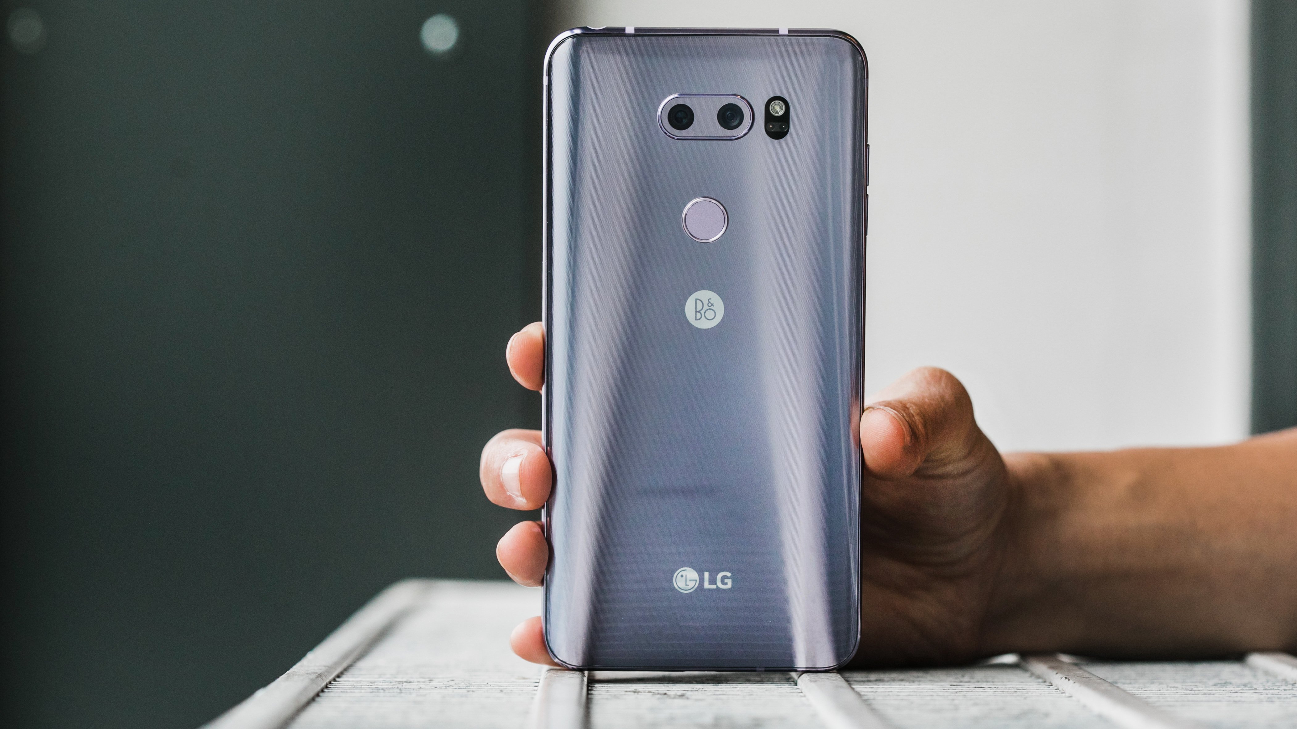 LG V35S-ThinQ.jpg