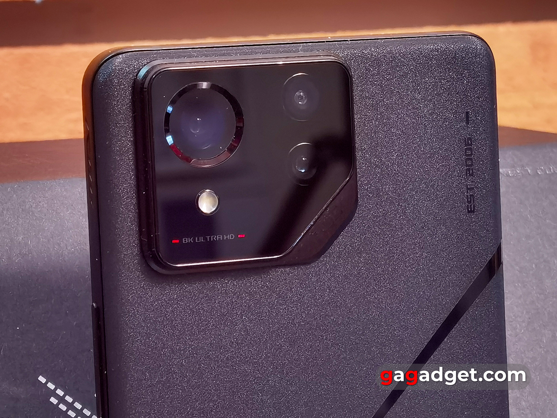 Recenzja telefonu ASUS ROG Phone 8 Pro Recenzja telefonu ASUS ROG Phone 8 Pro