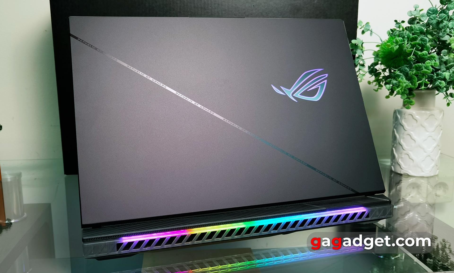 Recenzja ASUS ROG Strix SCAR 18 (2024) Recenzja ASUS ROG Strix SCAR 18 (2024)