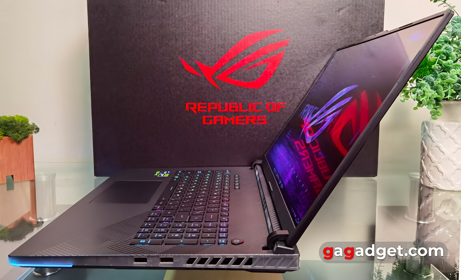 Recenzja ASUS ROG Strix SCAR 18 (2024) Recenzja ASUS ROG Strix SCAR 18 (2024)