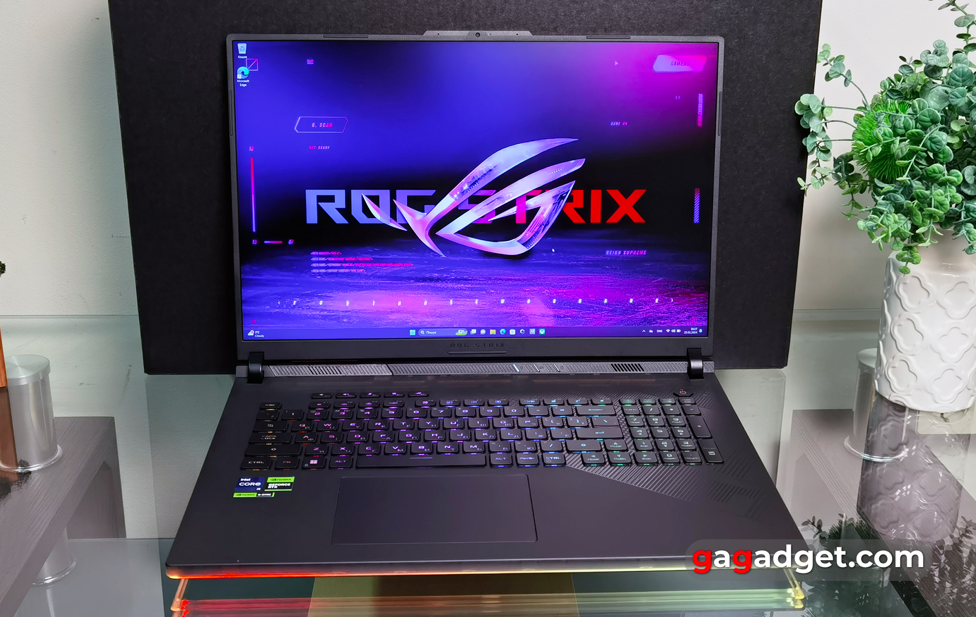 Recenzja ASUS ROG Strix SCAR 18 (2024) Recenzja ASUS ROG Strix SCAR 18 (2024)