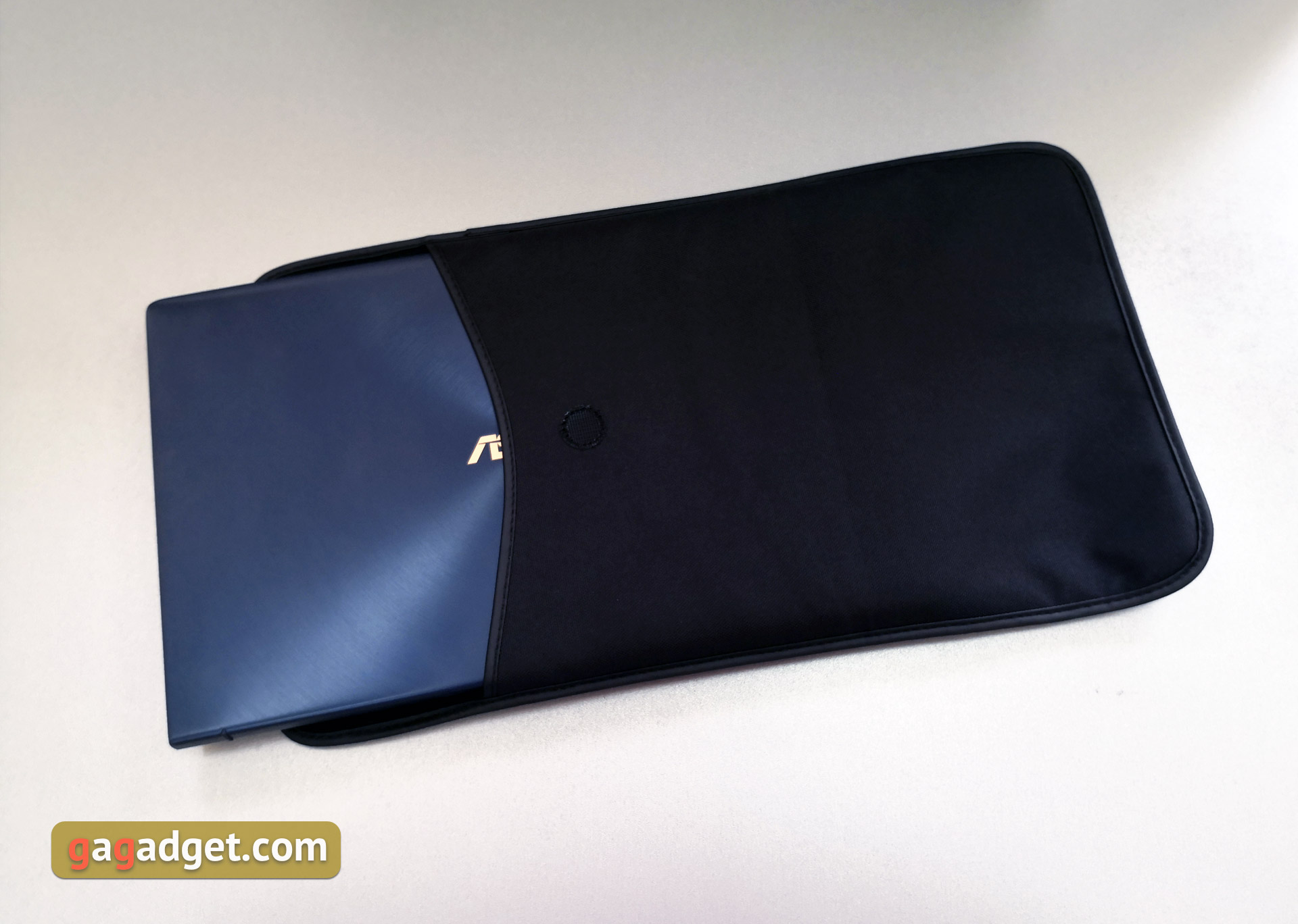 Recenzja ASUS ZenBook 14 UX434FN: ultraprzenośny laptop z ekranem dotykowym zamiast touchpada-4 Recenzja ASUS ZenBook 14 UX434FN: ultraprzenośny laptop z ekranem dotykowym zamiast touchpada-4