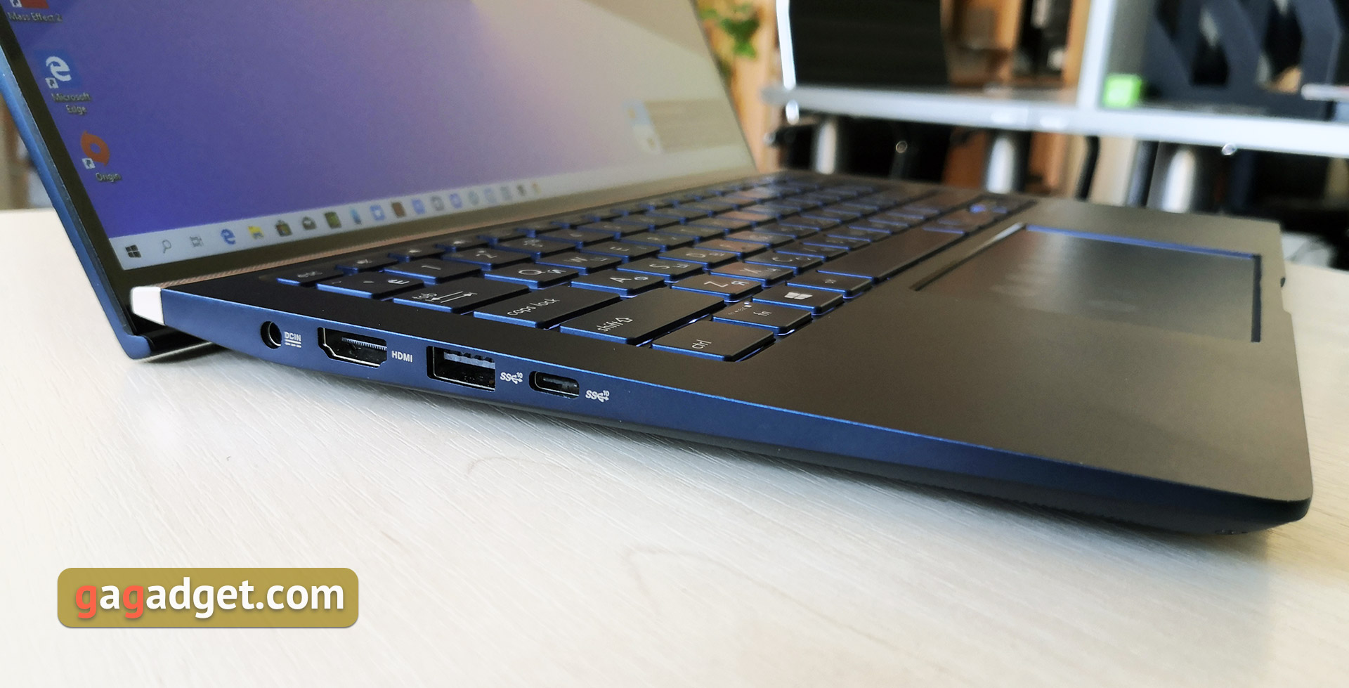 Recenzja ASUS ZenBook 14 UX434FN: ultraprzenośny laptop z ekranem dotykowym zamiast touchpada-12 Recenzja ASUS ZenBook 14 UX434FN: ultraprzenośny laptop z ekranem dotykowym zamiast touchpada-12