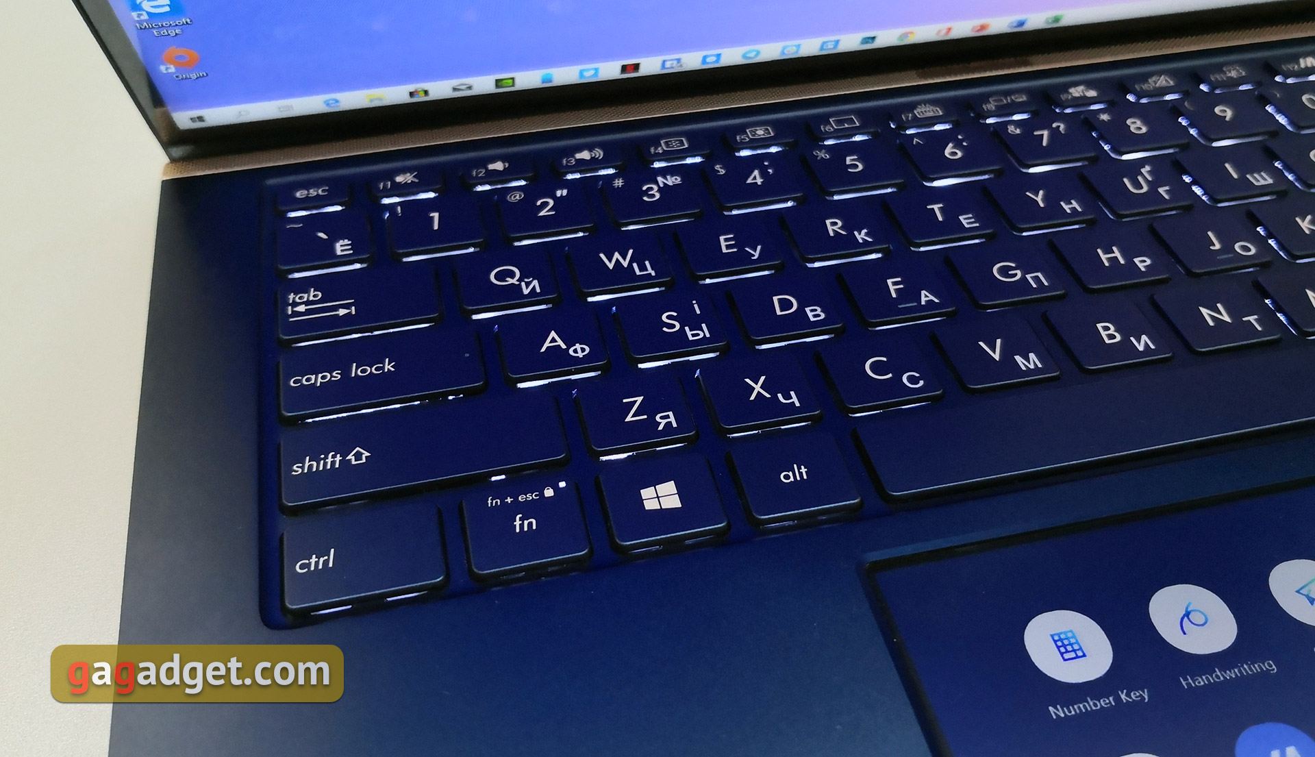 Recenzja ASUS ZenBook 14 UX434FN: ultraprzenośny laptop z ekranem dotykowym zamiast touchpada-25 Recenzja ASUS ZenBook 14 UX434FN: ultraprzenośny laptop z ekranem dotykowym zamiast touchpada-25