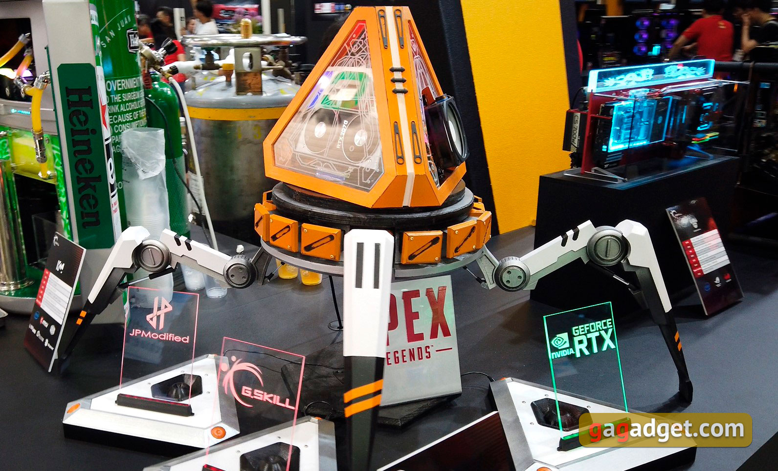 Computex 2019: modding wakacje, piękne dziewczyny i arcydelikatnych facetów-7 Computex 2019: modding wakacje, piękne dziewczyny i arcydelikatnych facetów-7
