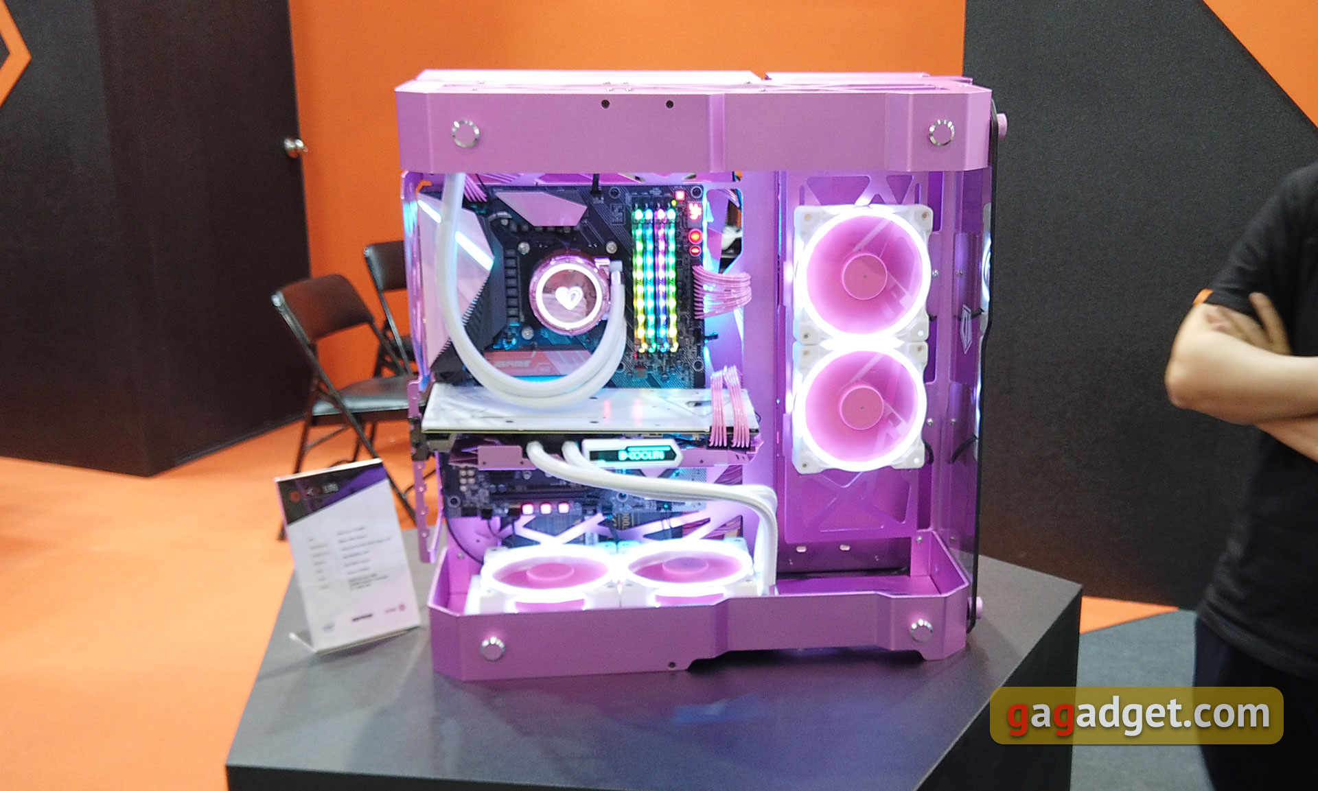 Computex 2019: modding wakacje, piękne dziewczyny i arcydelikatnych facetów-9 Computex 2019: modding wakacje, piękne dziewczyny i arcydelikatnych facetów-9