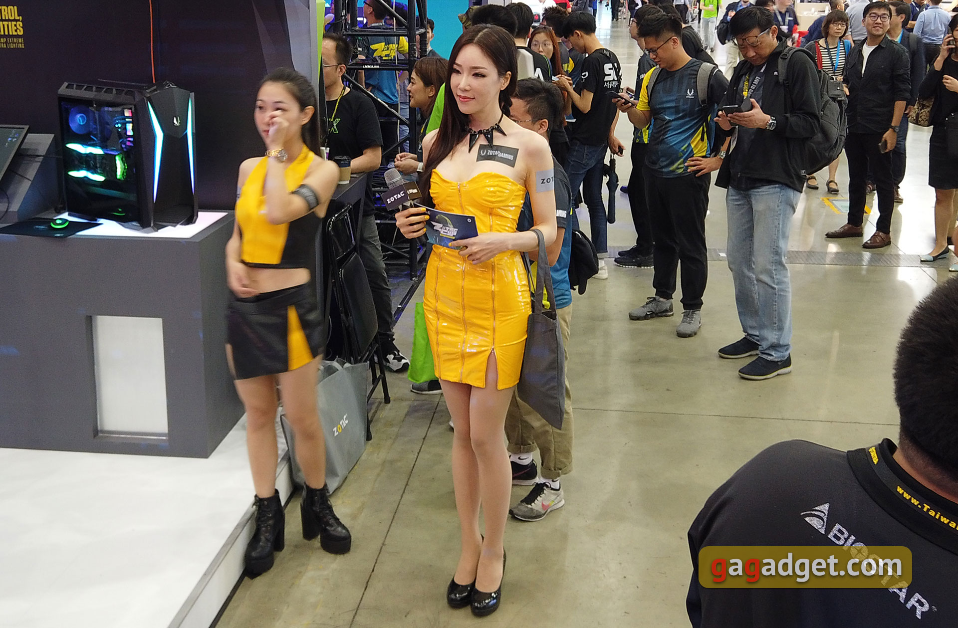 Computex 2019: modding wakacje, piękne dziewczyny i arcydelikatnych facetów-20 Computex 2019: modding wakacje, piękne dziewczyny i arcydelikatnych facetów-20