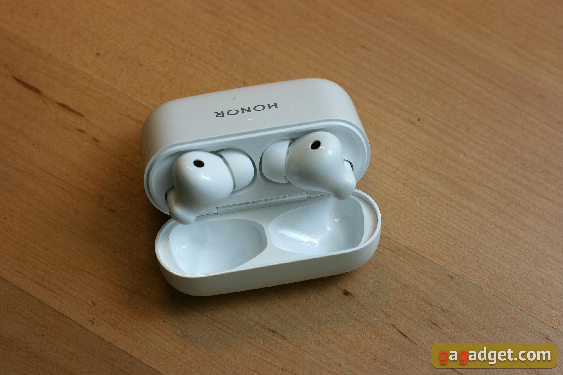 Recenzja TWS Honor Earbuds 2 Lite: Szumiący głośnik w dobrej cenie-20 Recenzja TWS Honor Earbuds 2 Lite: Szumiący głośnik w dobrej cenie-20
