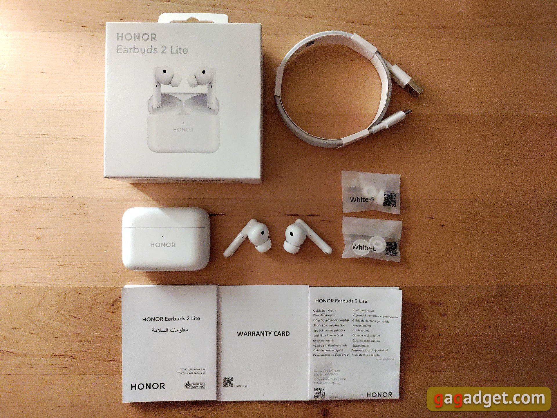 Recenzja TWS Honor Earbuds 2 Lite: Szumiący głośnik w dobrej cenie-2 Recenzja TWS Honor Earbuds 2 Lite: Szumiący głośnik w dobrej cenie-2