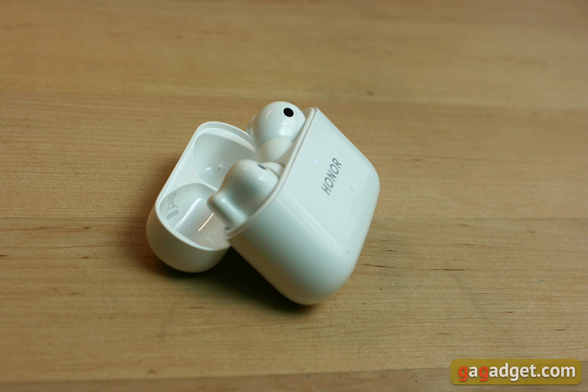 Recenzja TWS Honor Earbuds 2 Lite: Szumiący głośnik w dobrej cenie-31 Recenzja TWS Honor Earbuds 2 Lite: Szumiący głośnik w dobrej cenie-31