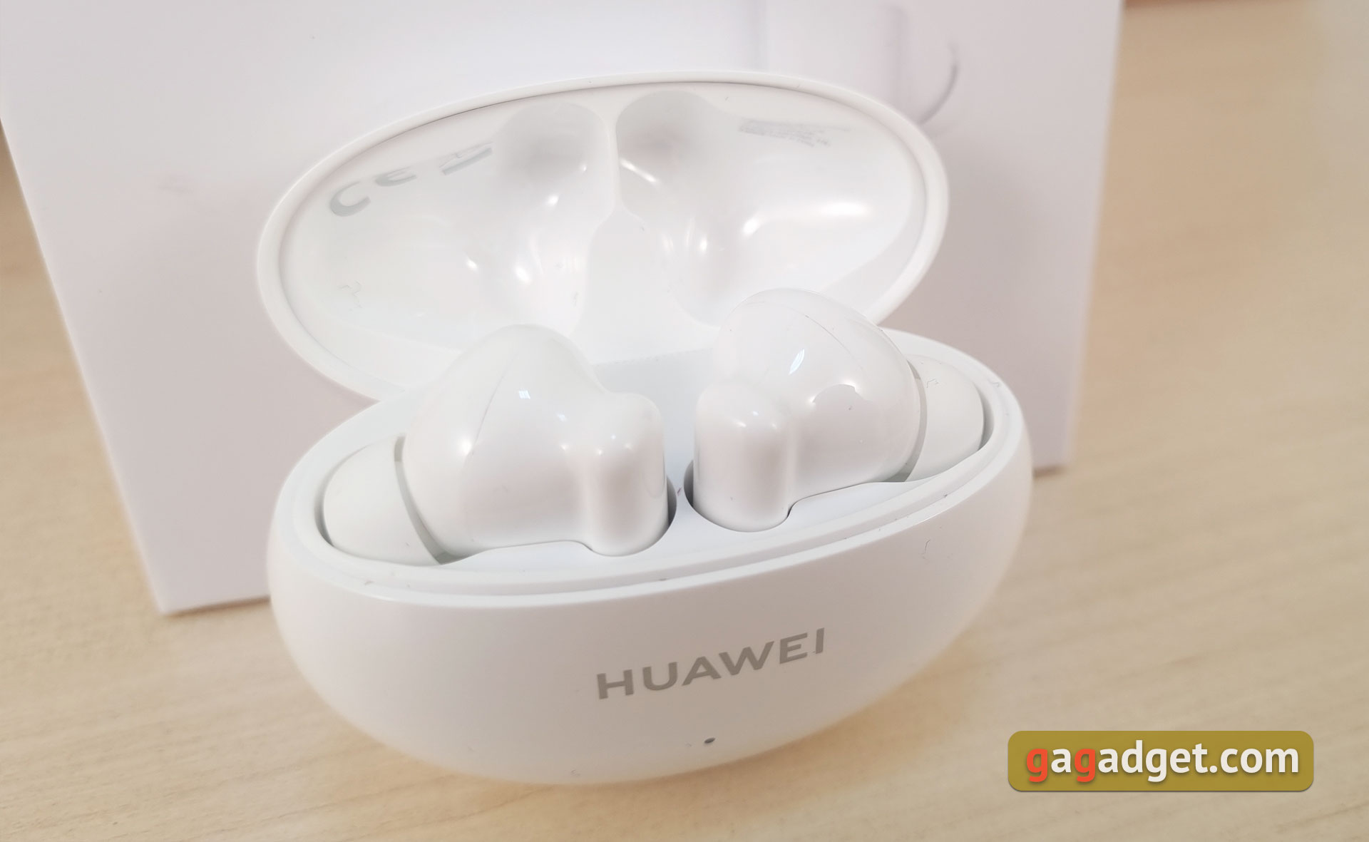 Recenzja Huawei FreeBuds 4i: najlepsze słuchawki- TWS z redukcją szumów za 300 złotych-11 Recenzja Huawei FreeBuds 4i: najlepsze słuchawki- TWS z redukcją szumów za 300 złotych-11