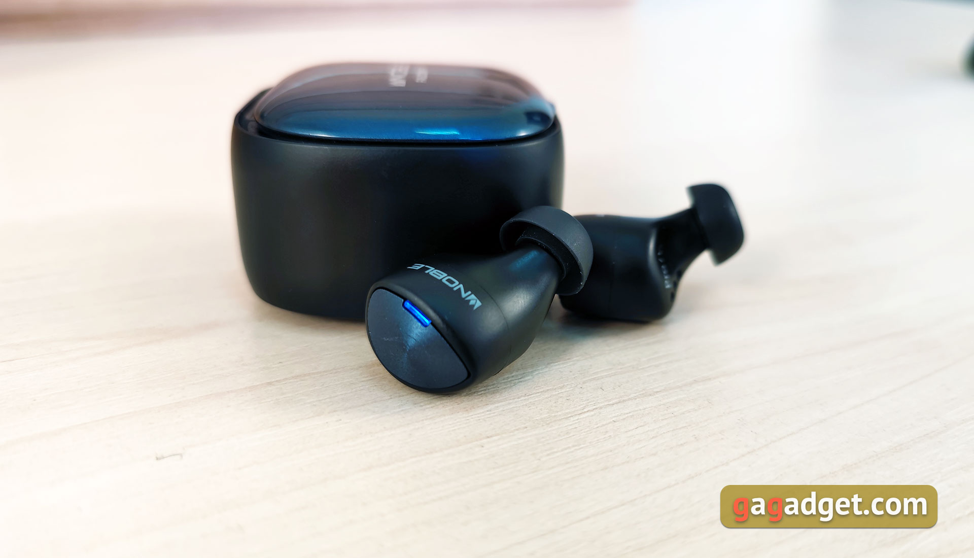 Recenzja Noble Audio Falcon Pro: przytulny dźwięk bezprzewodowy-9 Recenzja Noble Audio Falcon Pro: przytulny dźwięk bezprzewodowy-9