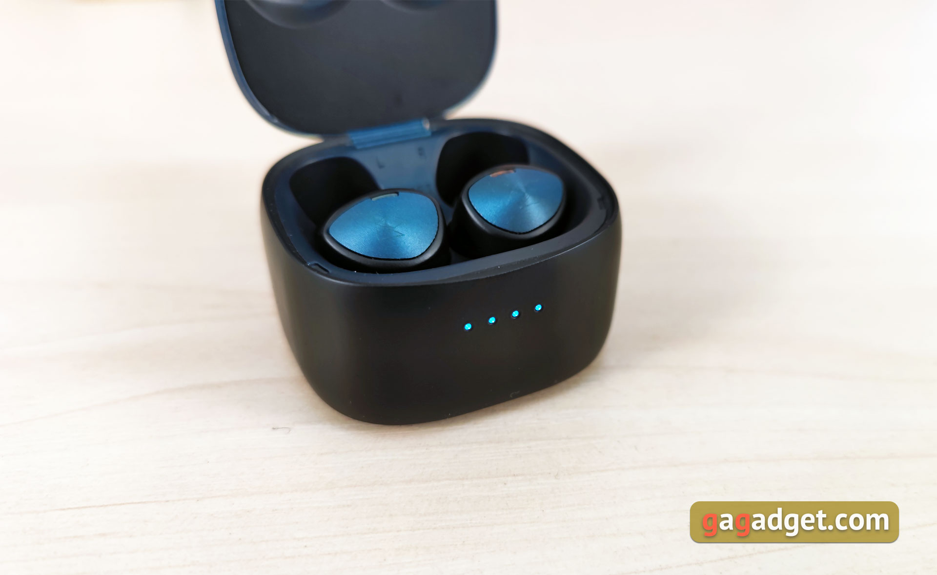 Recenzja Noble Audio Falcon Pro: przytulny dźwięk bezprzewodowy-15 Recenzja Noble Audio Falcon Pro: przytulny dźwięk bezprzewodowy-15