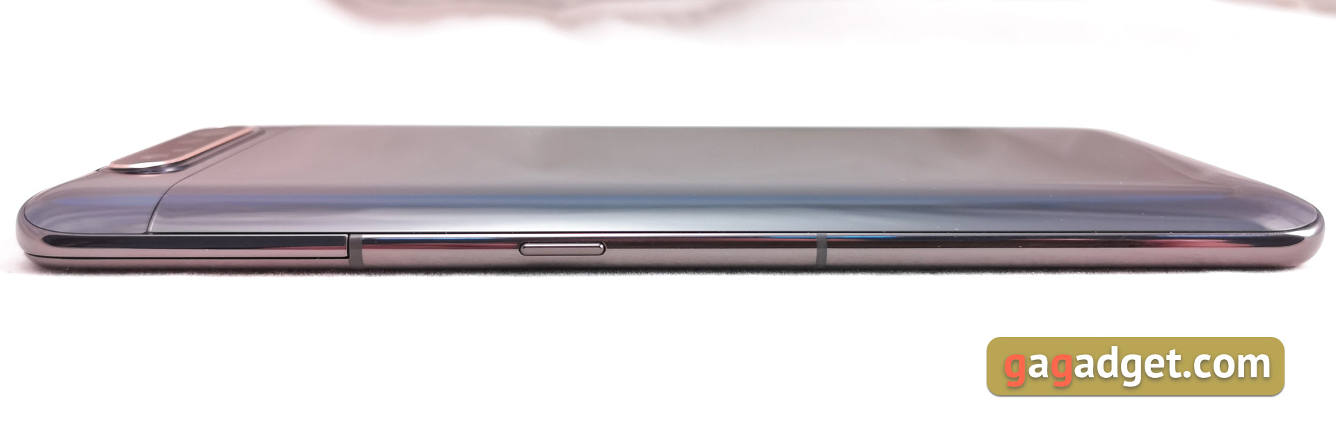 Recenzja Samsung Galaxy A80: smartfon eksperyment z obrotową kamerą i dużym wyświetlaczem-11 Recenzja Samsung Galaxy A80: smartfon eksperyment z obrotową kamerą i dużym wyświetlaczem-11