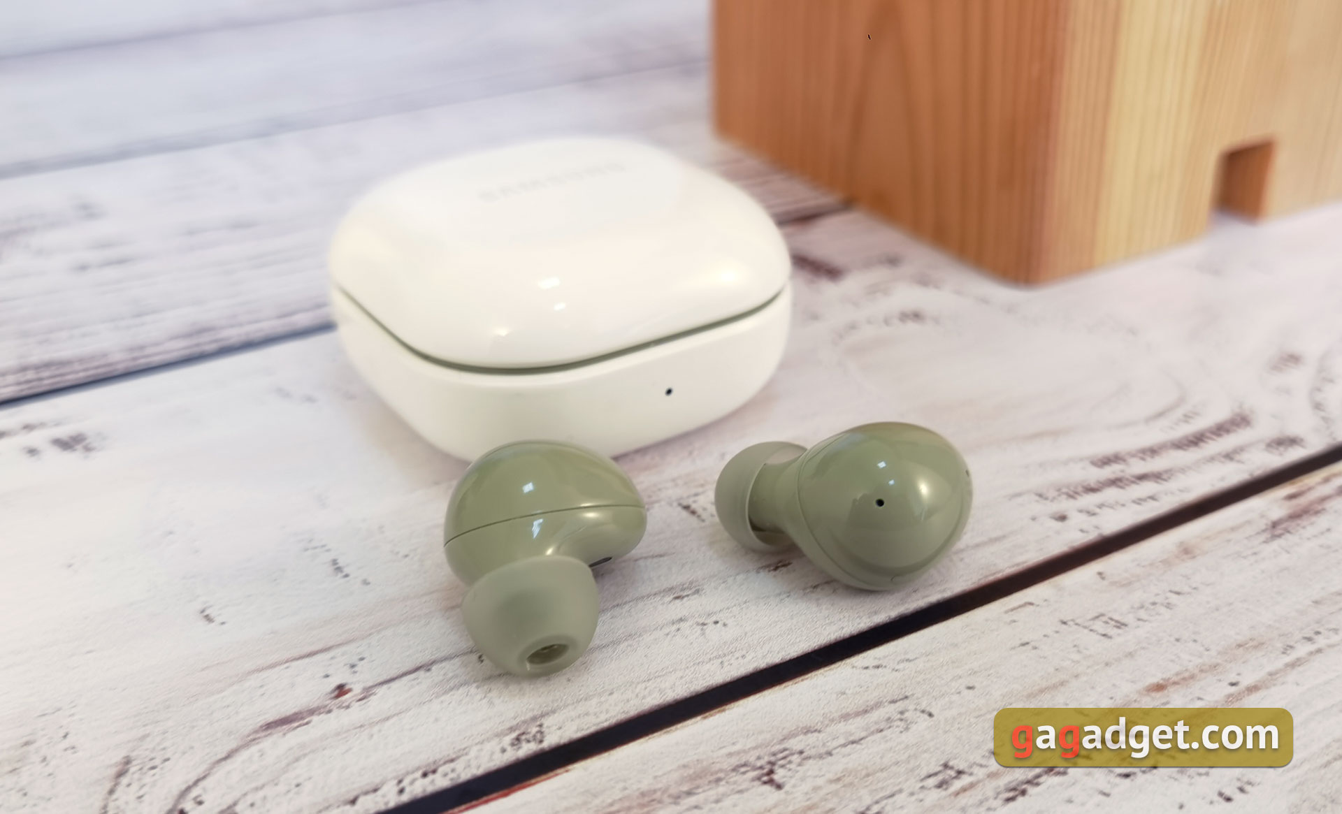 Recenzja Samsung Galaxy Buds2: miniaturowe słuchawki TWS z aktywną redukcją szumów Recenzja Samsung Galaxy Buds2: miniaturowe słuchawki TWS z aktywną redukcją szumów