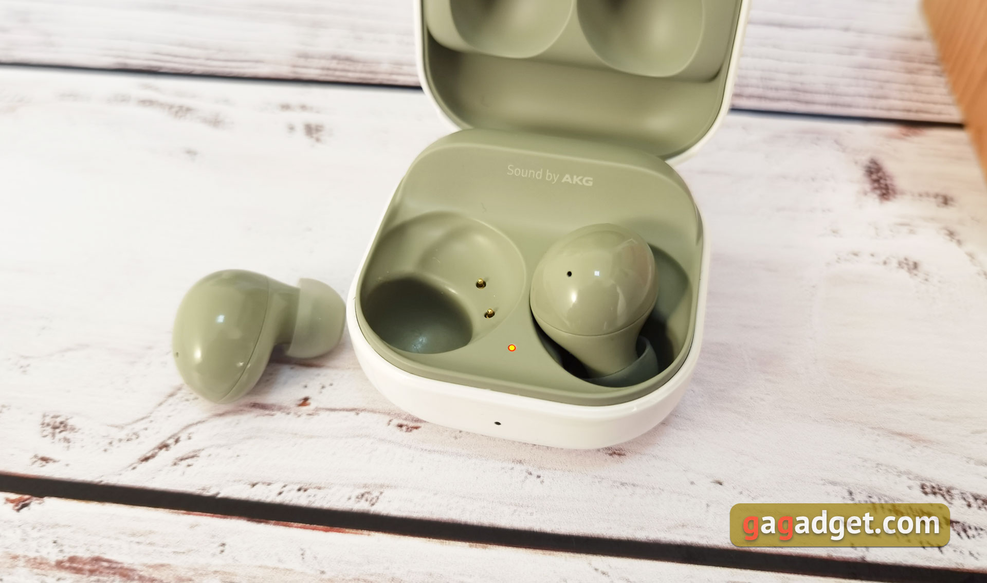 Recenzja Samsung Galaxy Buds2: miniaturowe słuchawki TWS z aktywną redukcją szumów-11 Recenzja Samsung Galaxy Buds2: miniaturowe słuchawki TWS z aktywną redukcją szumów-11