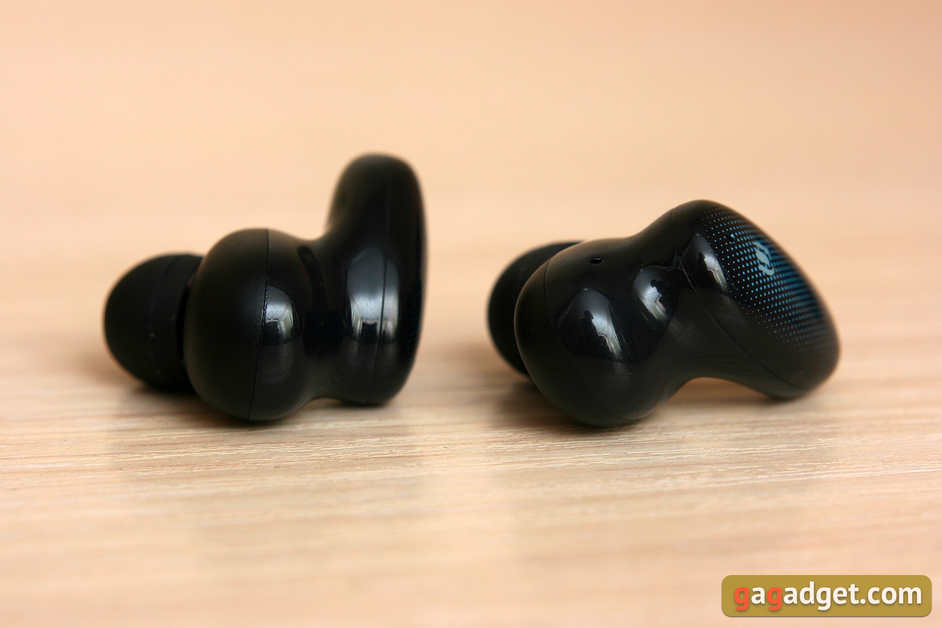 Recenzja słuchawek dousznych TWS Ugreen HiTune X5: Bluetooth 5.2 z aptX -24 Recenzja słuchawek dousznych TWS Ugreen HiTune X5: Bluetooth 5.2 z aptX -24